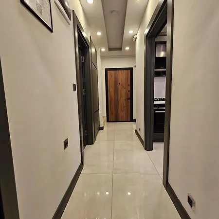 New Flat With Big Living Spaces 2-5 Near By Lara *
