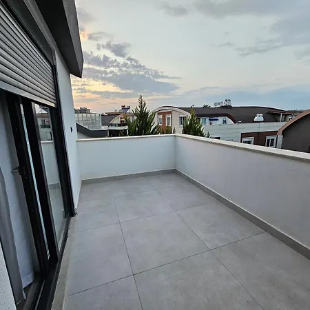 New Flat With Big Living Spaces 2-5 Near By Lara *