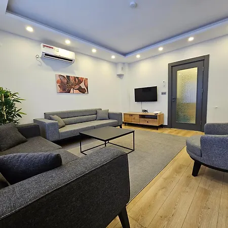 New Flat With Big Living Spaces 2-5 Near By Lara